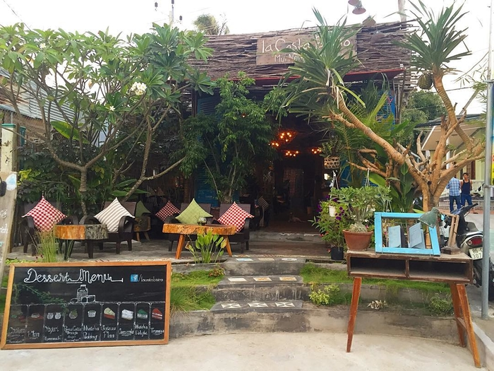 "Check In" Ngay Top 6 Quán Cafe Vintage Ở Phan Thiết