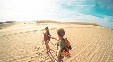 Đối cát Bay Mũi Né thẳng tiến, điểm đến “thiên đường đỏ” của khách du lịch